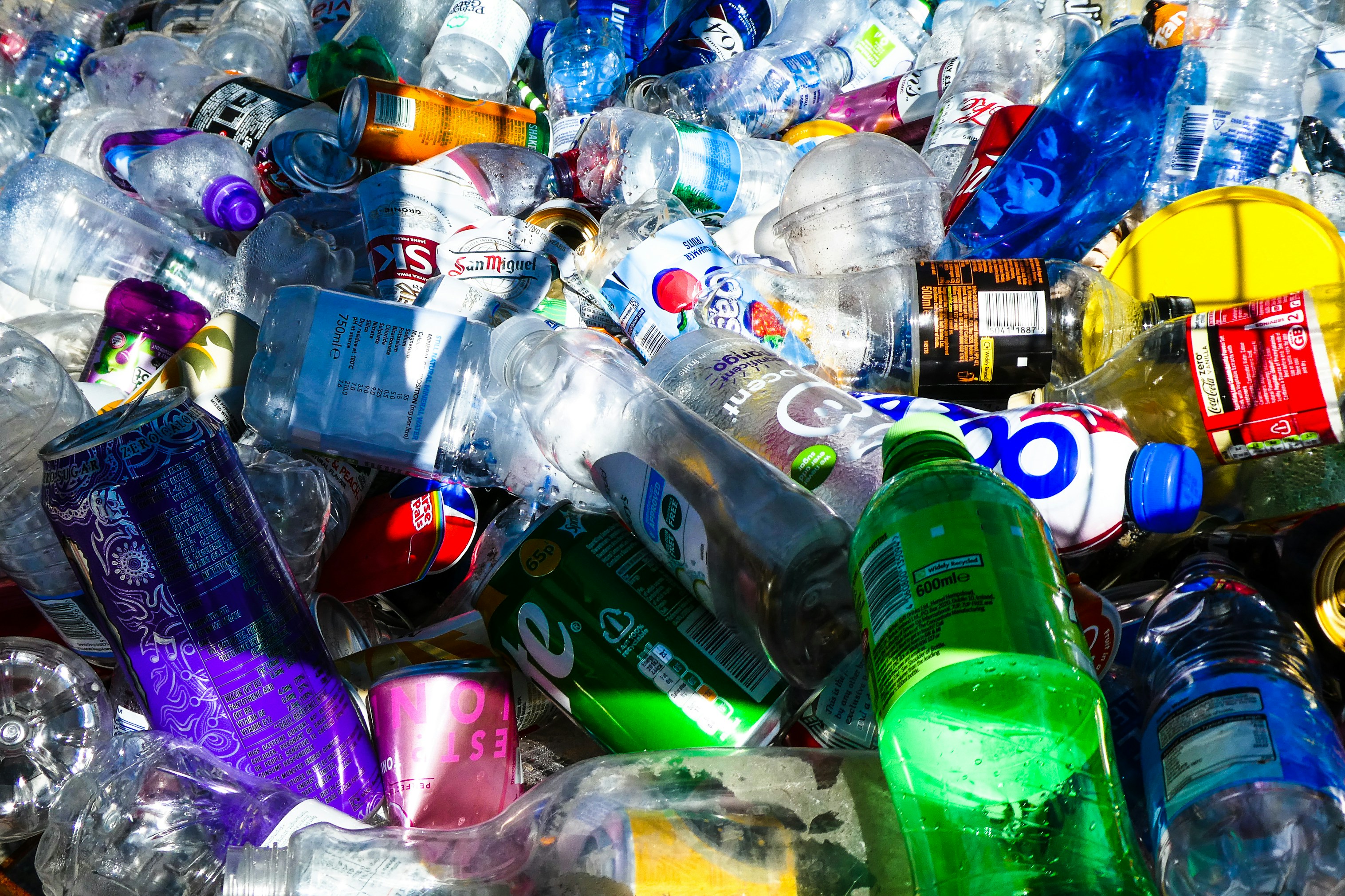 Сокращение сбора пластиковых отходов – экологическая проблема в Казахстане. Есть ли выход?