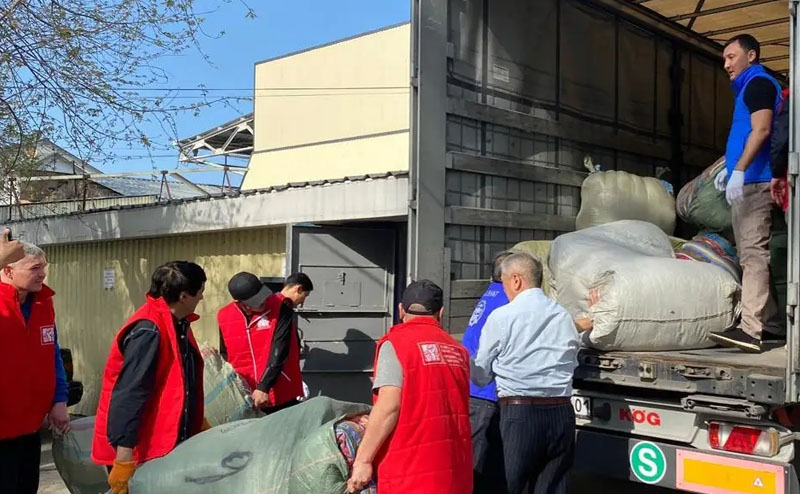 20 тонн гумпомощи направили депутаты маслихата Алматы в СКО