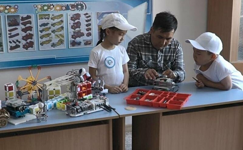 Детсадовцы из Петропавловска изобретают роботов